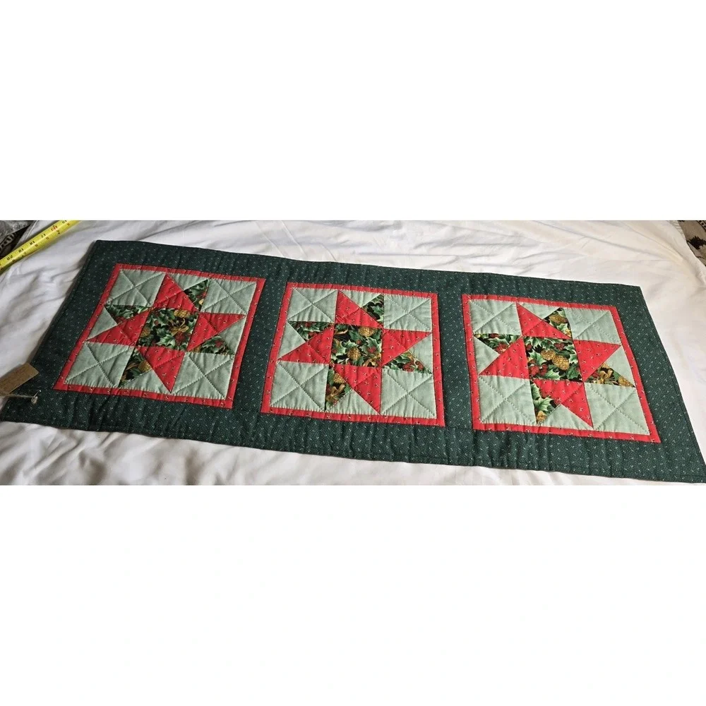 New Handmade Christmas Quilted Patchwork Table Runner 15